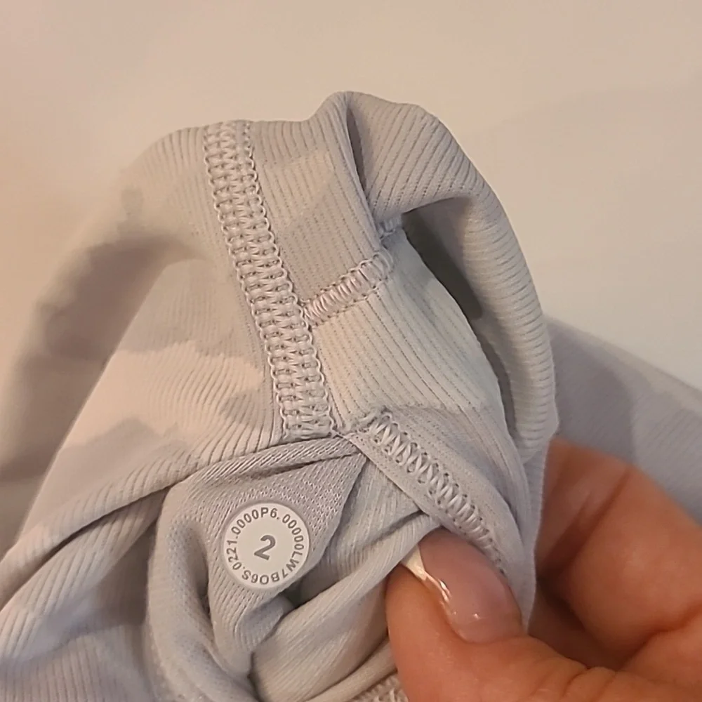 #131 NWT Lululemon White Camo Bike Shorts B1405